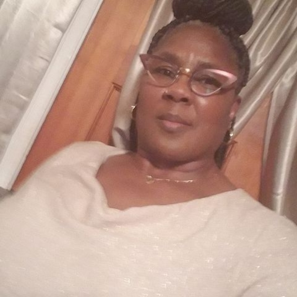 Meet your Posher, Debra